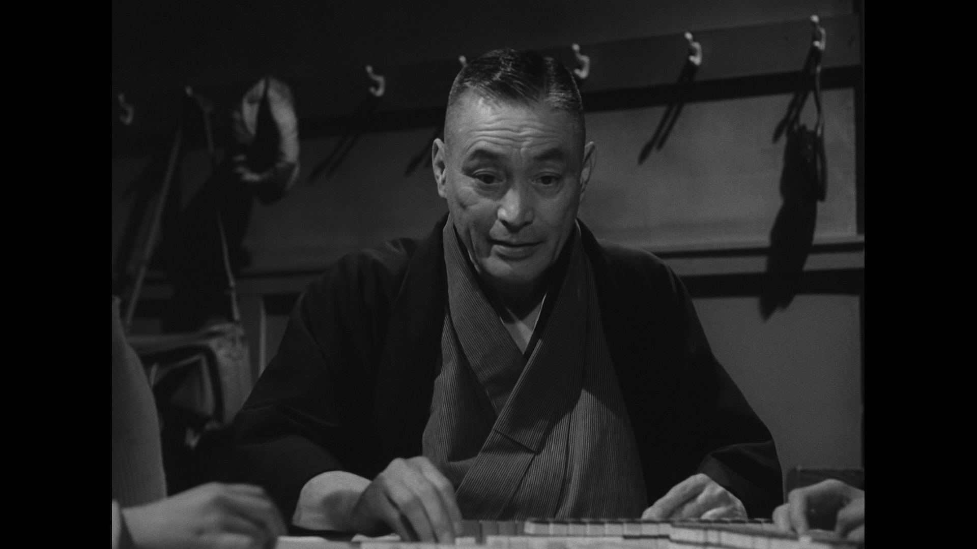 [东京暮色].Tokyo.Twilight.1957.FRA.BluRay.1080p.AVC.DTS-HD.MA.1.0@jiulinxiri      39.92G-12.png