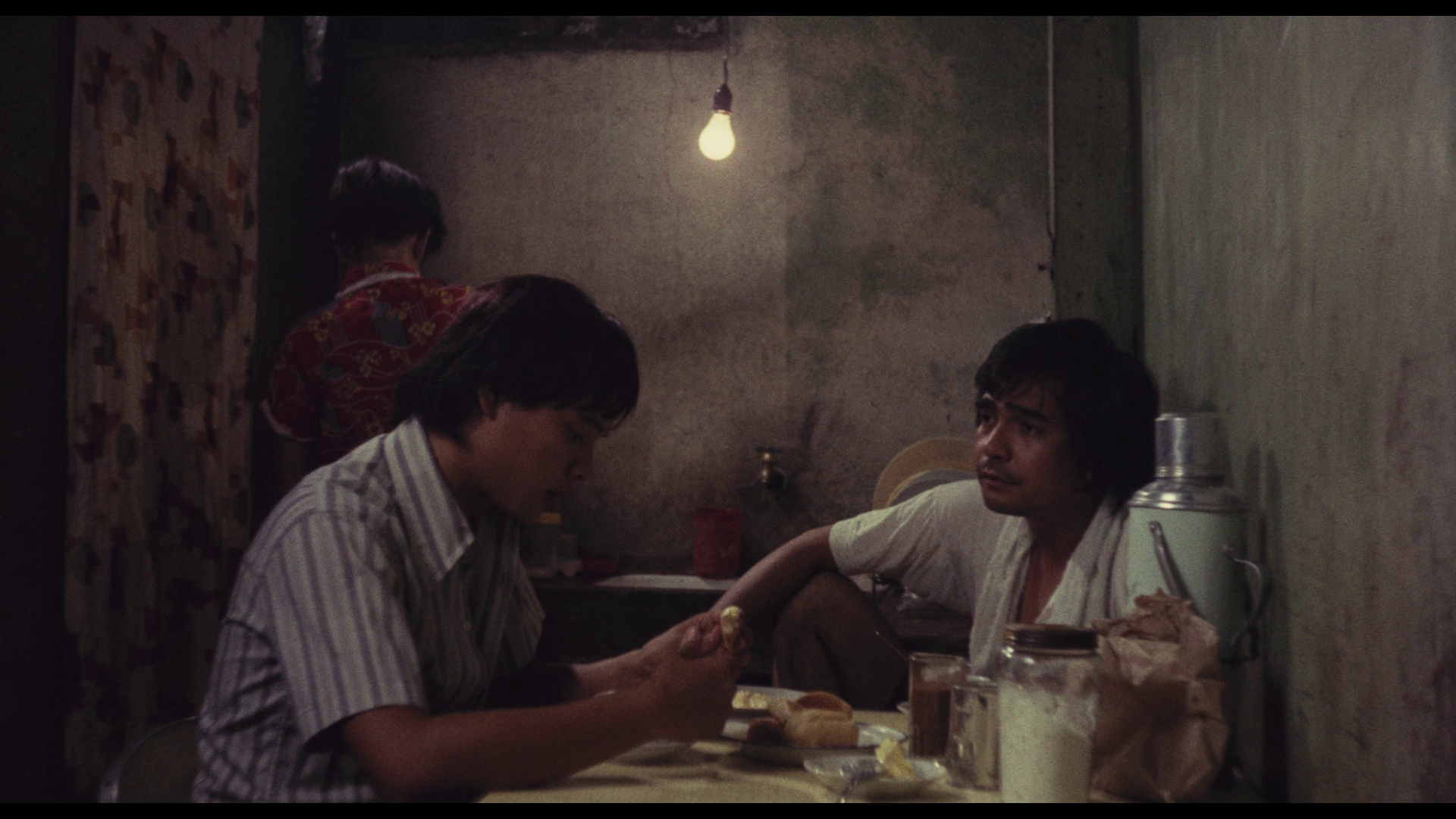 [马尼拉·在霓虹灯的魔爪下].Manila.in.the.Claws.of.Light.1975.GBR.BluRay.1080p.AVC.LPCM.1.0-DIY@Ryu     46.74G-5.png