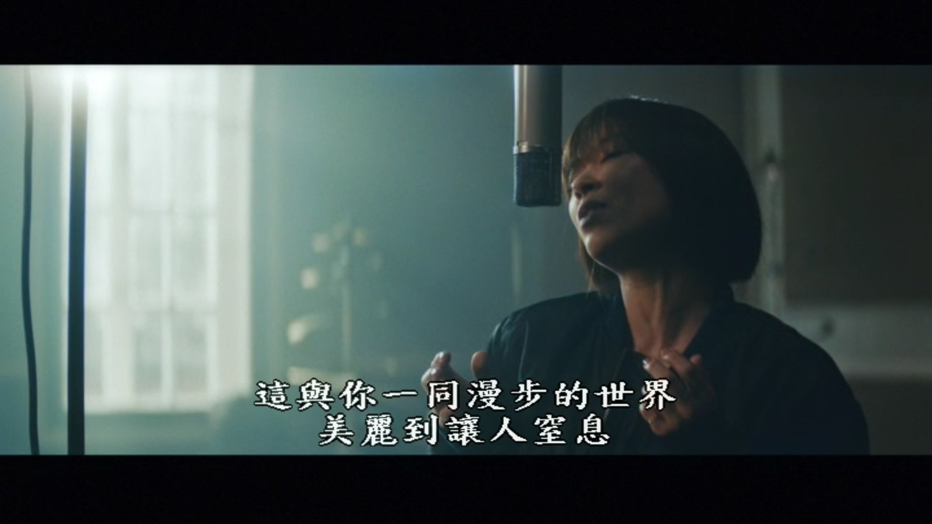 [宇多田光演唱会].Hikaru.Utada.Laughter.in.the.Dark.Tour.2018.BluRay.1080i.AVC.LPCM.2.0-NoGroup     43.81G-18.jpg