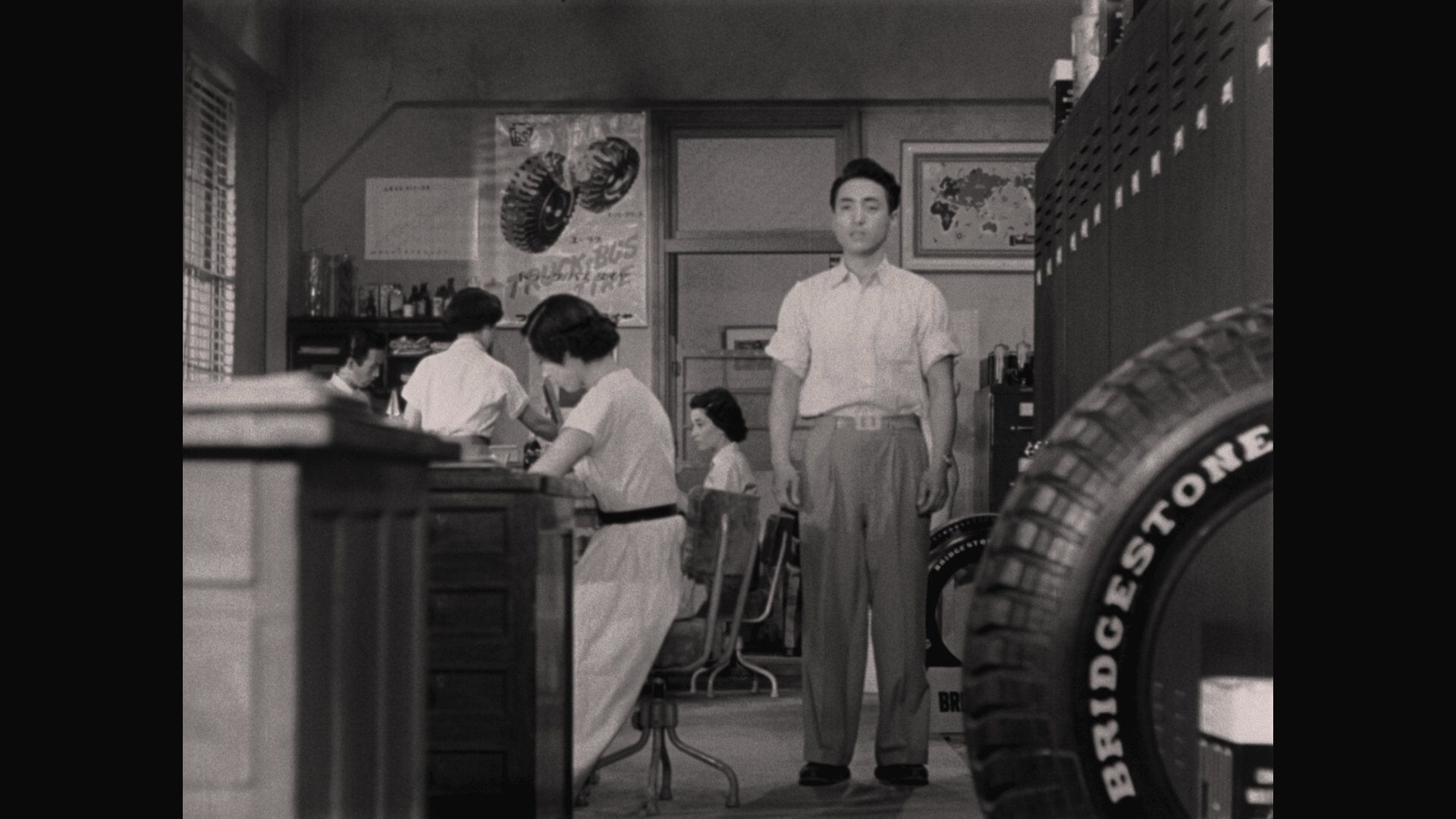 [东京物语].Tokyo.Story.1953.FRA.BluRay.1080p.AVC.LPCM.1.0@jiulinxiri     39.61G-15.png