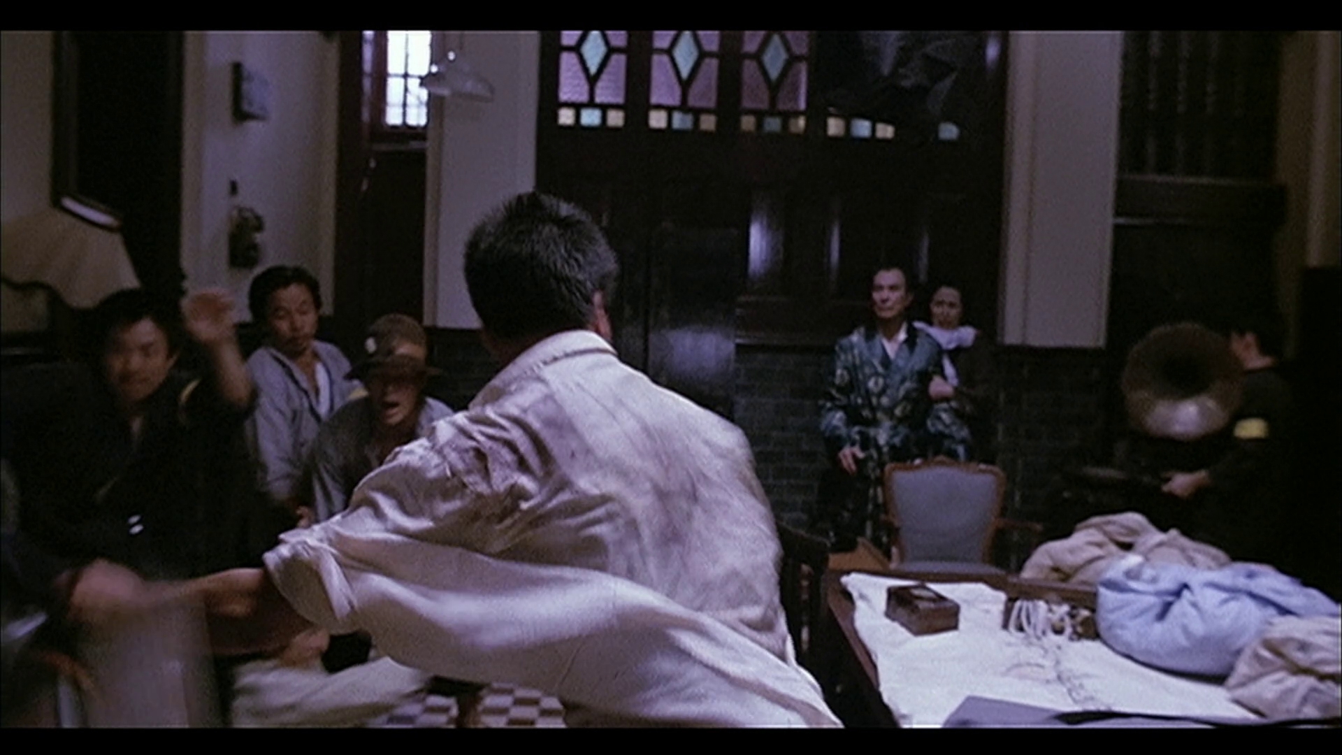 [等待黎明].Hong.Kong.1941.1984.BluRay.1080p.AVC.TrueHD.5.1-MTeam     21.69G-4.jpg