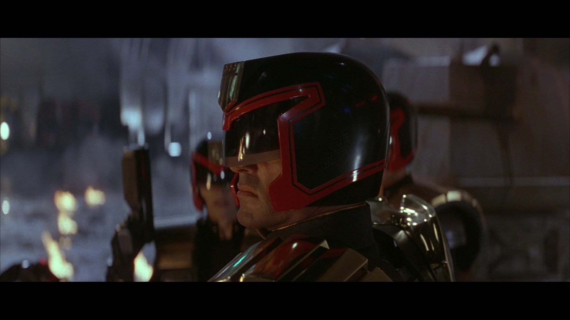 [特警判官].Judge.Dredd.1995.BluRay.1080p.AVC.DTS-HD.MA.5.1-ASD87@HDSky    28.84G-7.jpg