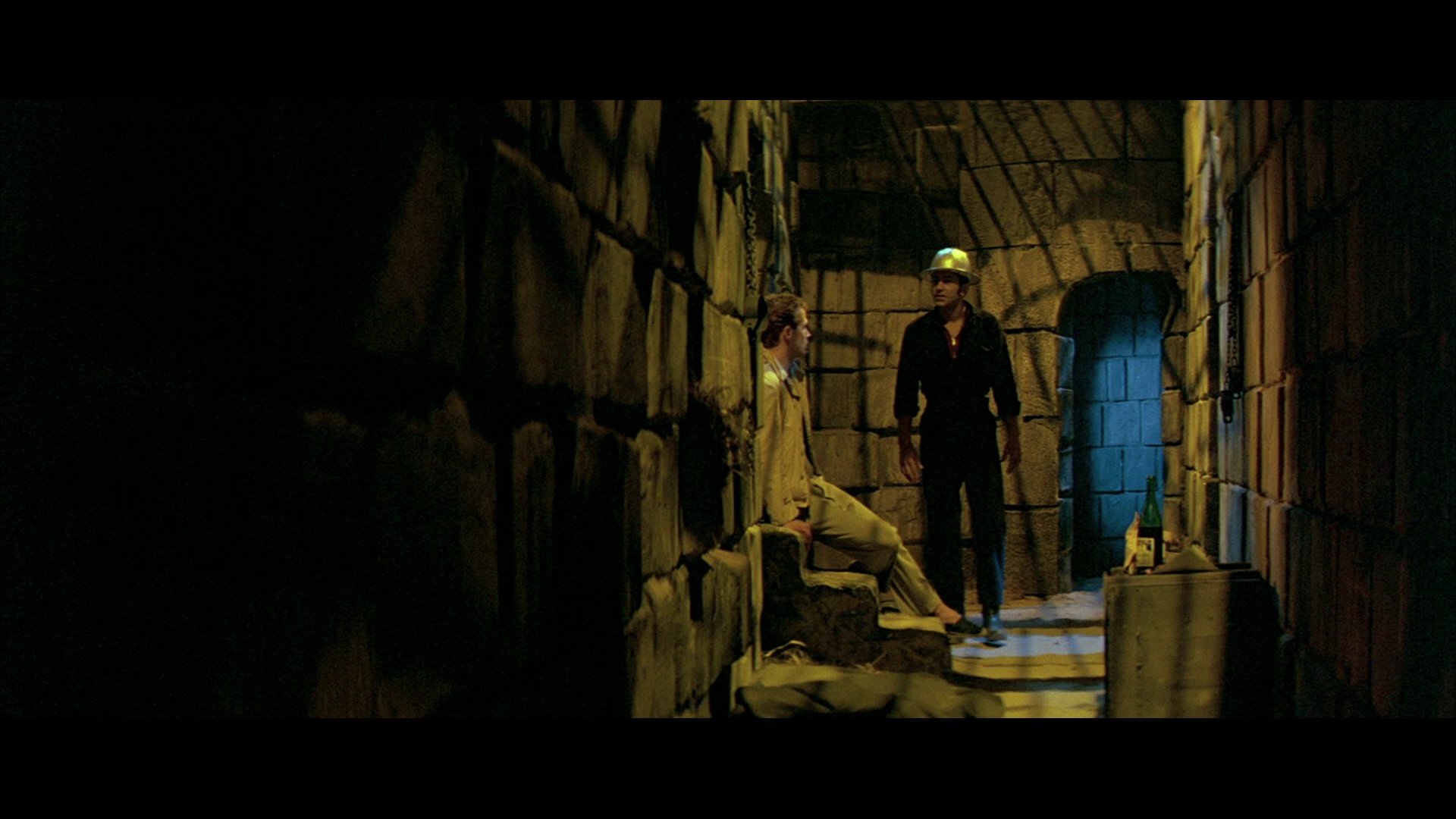 [雾港水手].Querelle.1982.BluRay.1080p.AVC.LPCM.2.0-F13@HDSpace     32.59G-20.jpg