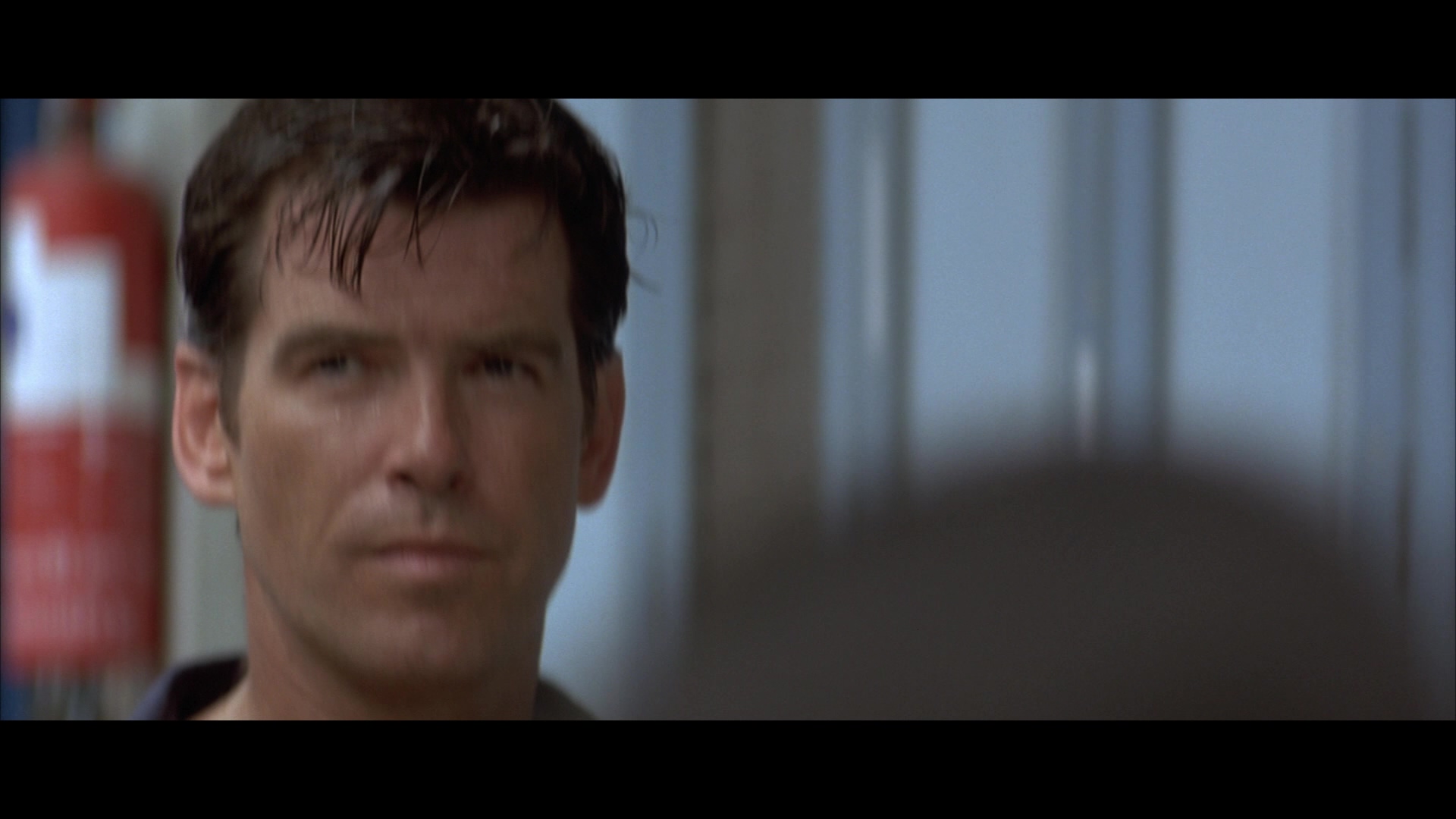 Tomorrow.Never.Dies.1997.BluRay.1080p.AVC.DTS-HD.MA5.1-9011@CHDBits 43.80G-3.jpg