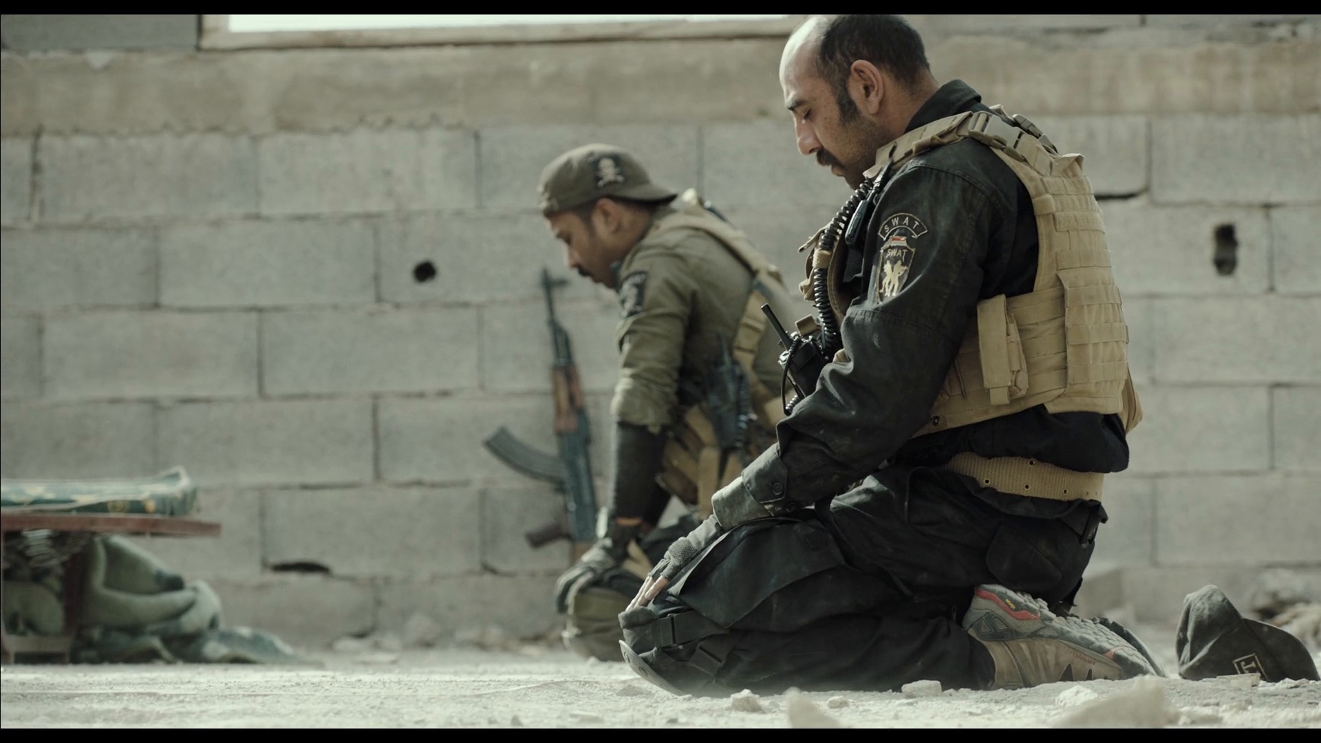 [血战摩苏尔].Mosul.2019.BluRay.1080p.AVC.DTS-HD.MA.5.1-003@TTG     20.24G-16.jpg