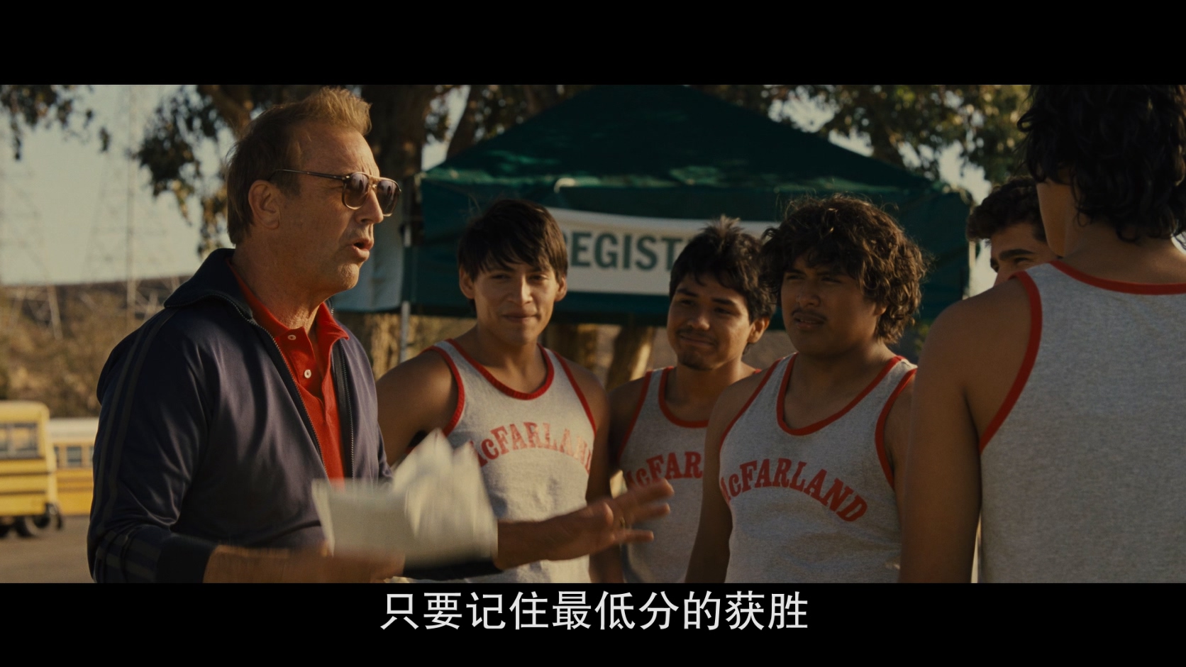 麦克法兰 / 梦想越野队(台)   [DIY简繁英字幕] Mcfarland 2015 USA 1080p Blu-ray AVC DTS-HD MA 5 1-AA@OurBits[38.37GB]-2.jpg