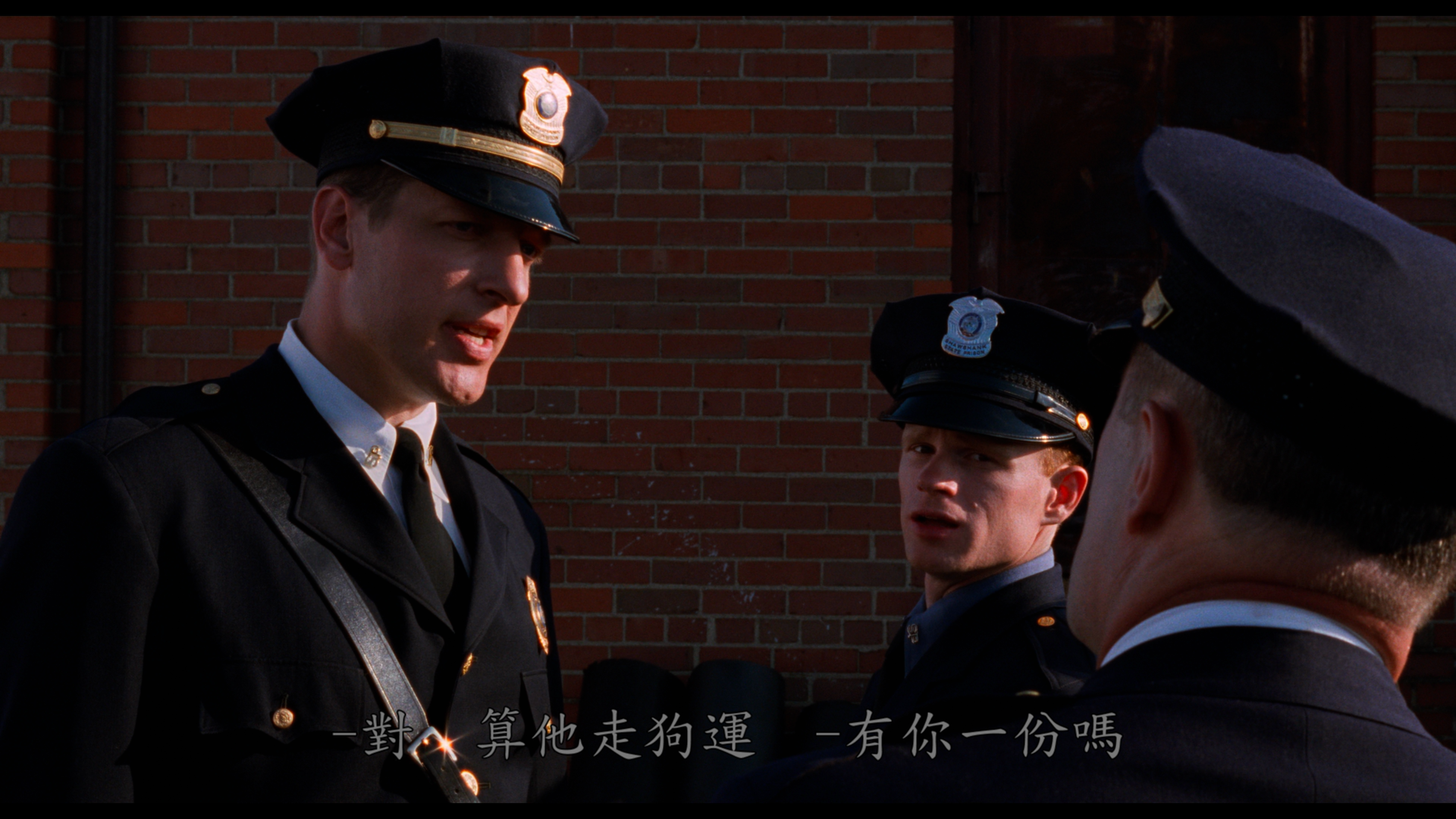 肖申克的救赎/月黑高飞(港) [4K UHD原盘国语中字] 【DIY多国配多中字】 The Shawshank Redemption 1994 UHD 2160p Blu-ray HEVC DTS-HD MA 5.1-lingfriendly@OurBits [59.8 GB]-6.png