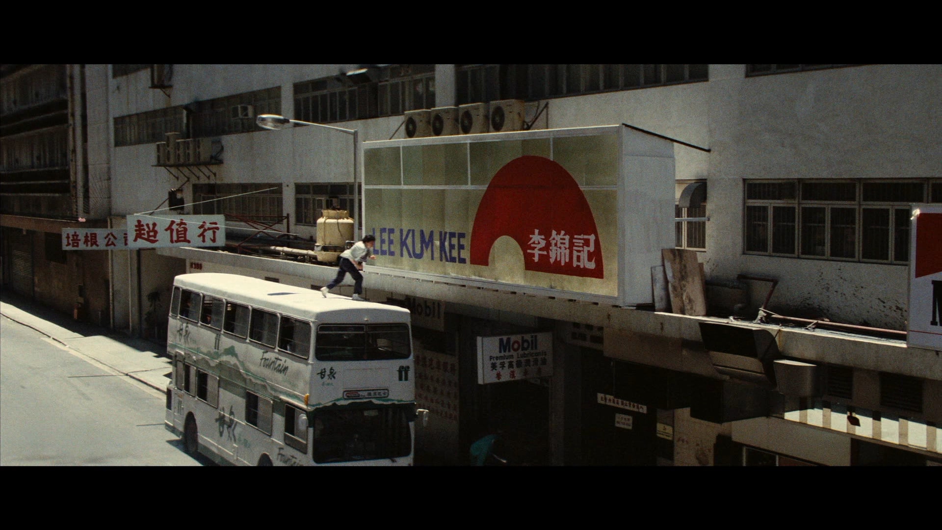 警察故事续集 / 警察故事2 Police Story 2.1988 1080p Criterion Collection Blu-ray AVC DTS 7.1-冷寂@HDSky[50.90GB]-1.jpg